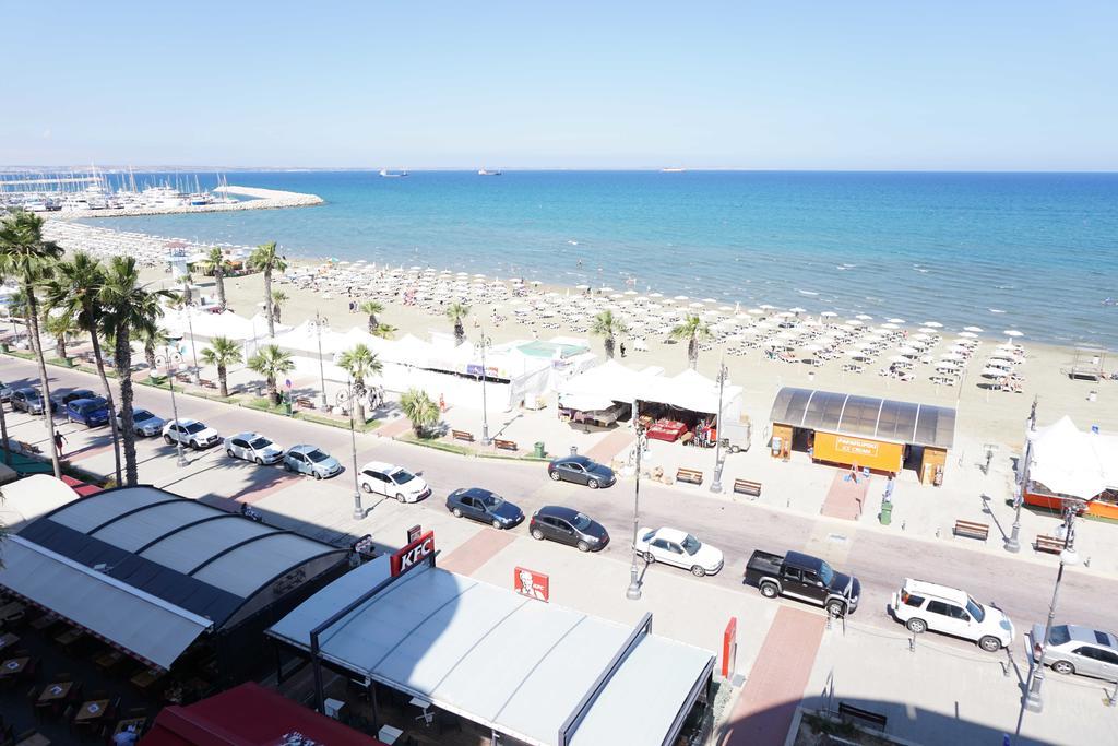 Lazuli Sea View Beachfront Ap 43 Lárnaka Kültér fotó