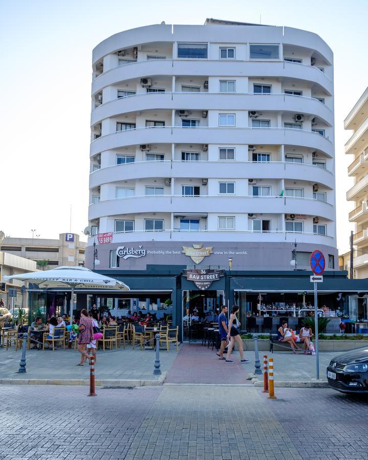 Lazuli Sea View Beachfront Ap 43 Lárnaka Kültér fotó